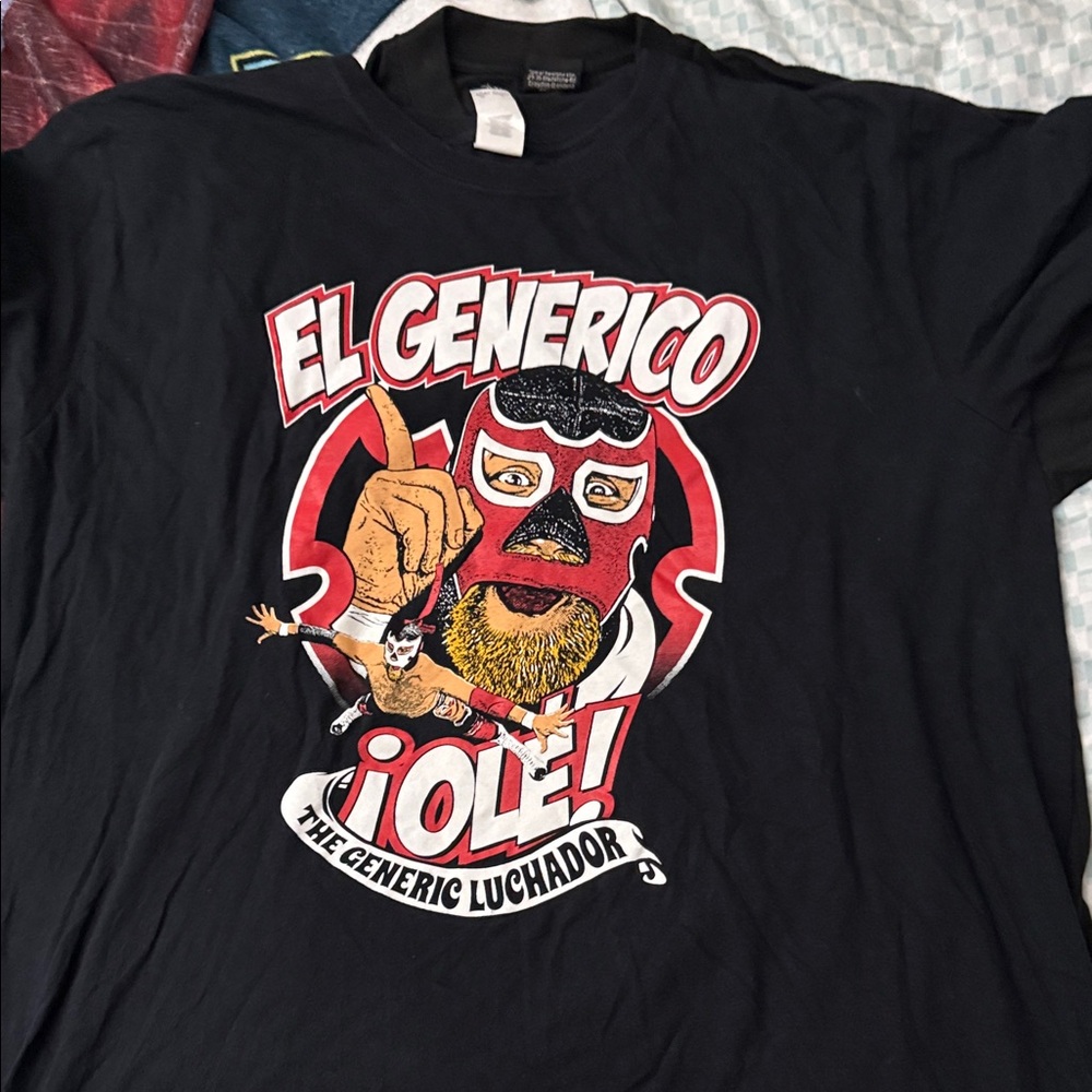 El Generico Luchador Graphic T-Shirt